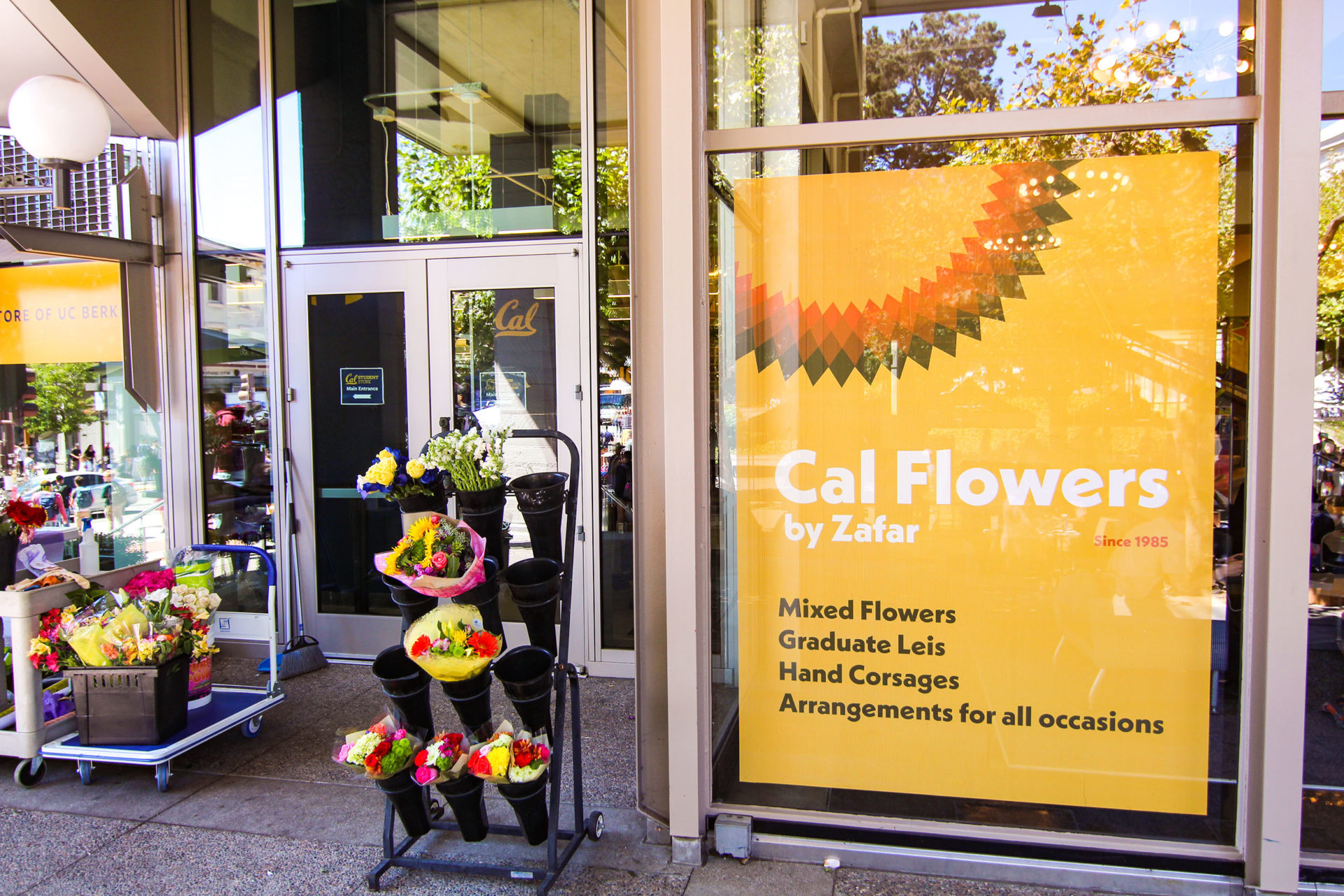 Branding for the Cal Flowers by Zafar kiosk at the ASUC Student Union